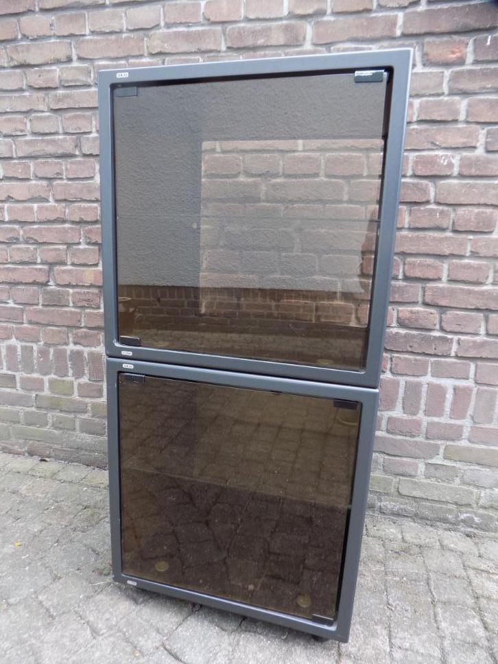 Stereomeubel vintage 2 losse kubussen, Huis en Inrichting, Woonaccessoires | Overige, Gebruikt, Ophalen