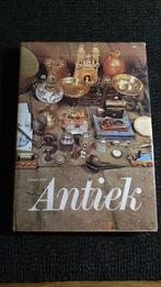 Antiek, leven met..., Antiek en Kunst, Antiek | Overige Antiek, Ophalen of Verzenden