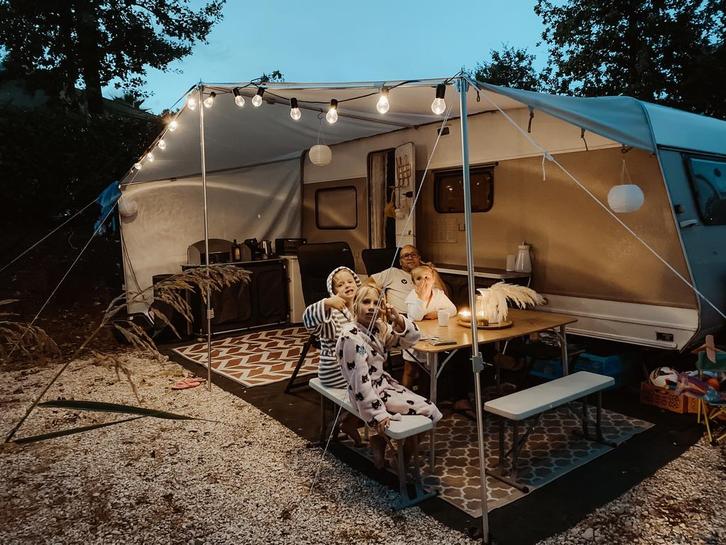 Caravan Burtsner club opgeknapt retro te huur, Caravans en Kamperen, Verhuur