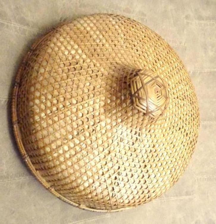 Azië: authentieke ambachtelijk gemaakte hoed. Vintage, Antiek en Kunst, Kunst | Niet-Westerse kunst, Verzenden