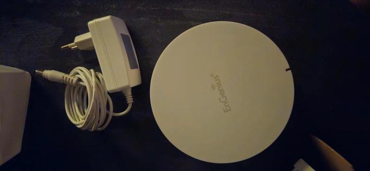 Engenius EMR3000v2/Mesh routerAC1200, Computers en Software, WiFi-versterkers, Zo goed als nieuw, Ophalen of Verzenden