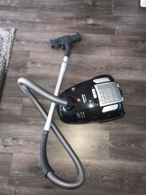 Hoover zwarte stofzuiger, Witgoed en Apparatuur, Stofzuigers, Zo goed als nieuw, Stofzuiger, Minder dan 1200 watt, Stofzak, Ophalen