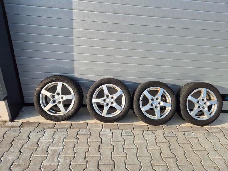 4x Vredestein snowtrac 2 winterbanden met toyota velgen, Auto diversen, Overige Auto diversen, Ophalen of Verzenden