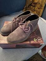 Suède desert boots, Ophalen of Verzenden, Zo goed als nieuw, Boots