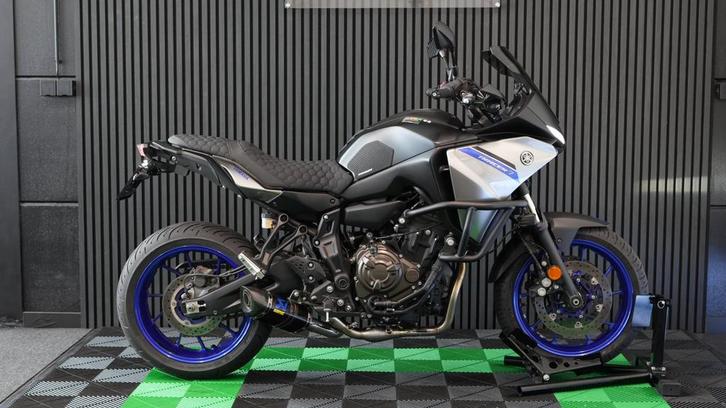 Yamaha TRACER 7 (2022) - Akrapovic Icon Blue Edition, Motoren, Motoren | Yamaha, Bedrijf, Toermotor, 12 t/m 35 kW, 2 cilinders