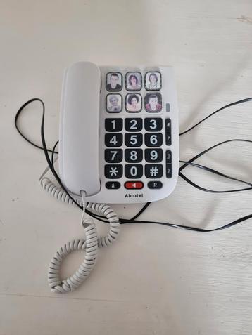 Alcatel ouderen telefoon   beschikbaar voor biedingen