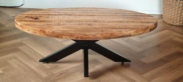 Mango houten ovale salontafel beschikbaar voor biedingen