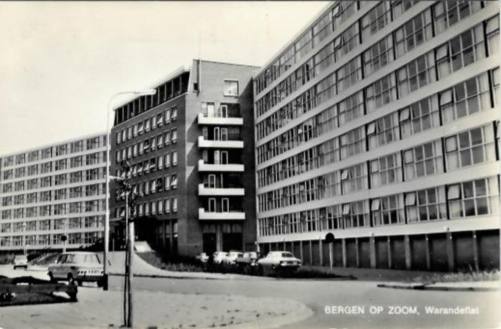 AK Bergen op Zoom Warandeflat NSU Opel DAF Mercedes, Verzamelen, Ansichtkaarten | Nederland, Gelopen, Noord-Brabant, 1960 tot 1980