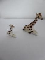 2 giraffen van porselein (nr 12), Verzamelen, Dierenverzamelingen, Ophalen of Verzenden, Zo goed als nieuw, Wild dier, Beeldje of Figuurtje