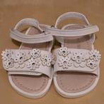 Leuke witte sandaaltjes maat 20/21, Kinderen en Baby's, Babykleding | Schoentjes en Sokjes, Schoentjes, Meisje, Ophalen of Verzenden