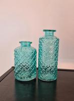 Turquoise mini vaasjes, Huis en Inrichting, Woonaccessoires | Vazen, Ophalen of Verzenden, Zo goed als nieuw, Glas, Minder dan 50 cm