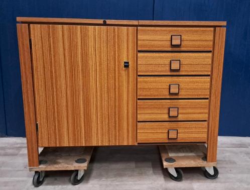 Vintage naaikast met liftsysteem - jaren '70., Huis en Inrichting, Kasten | Dressoirs, Gebruikt, 100 tot 150 cm, 25 tot 50 cm