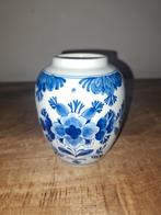 Porseleine fles delft vaasje, Antiek en Kunst, Ophalen of Verzenden