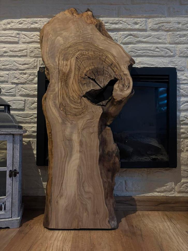 Massieve olijfhouten plank – uniek natuurstuk, Huis en Inrichting, Woonaccessoires | Zuilen en Pilaren, Zo goed als nieuw, Ophalen of Verzenden