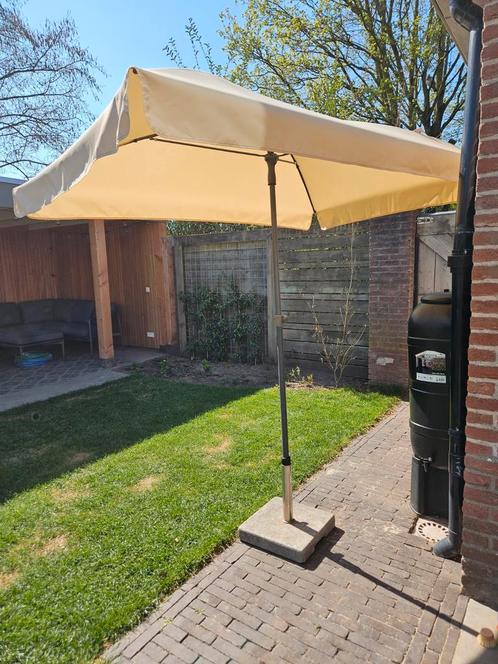 Zware parasolvoet / parasolstandaard met parasol, Tuin en Terras, Parasols, Gebruikt, Parasolvoet, 1 tot 2 meter, Kantelbaar, Verstelbaar