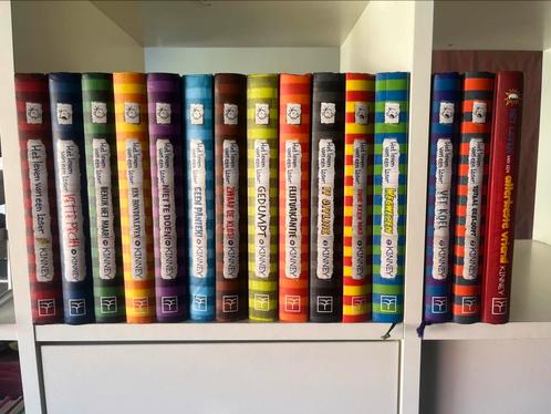 Reeks Leven van een loser serie boeken 1 t/m 14 + allerbeste, Boeken, Kinderboeken | Jeugd | 10 tot 12 jaar, Zo goed als nieuw