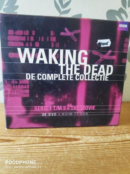 WAKING THE DEAD - DE COMPLETE SERIE IN NIEUWSTAAT., Cd's en Dvd's, Dvd's | Tv en Series, Zo goed als nieuw, Actie en Avontuur