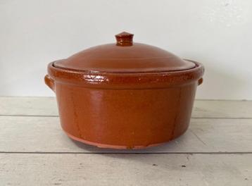 Franse terracotta pot kookpot braadpot met deksel beschikbaar voor biedingen