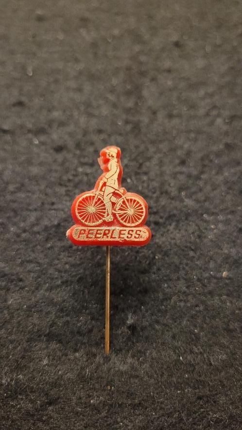 5 Peerless Hilversum speldjes, Verzamelen, Speldjes, Pins en Buttons, Zo goed als nieuw, Speldje of Pin, Merk, Verzenden