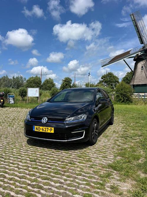 Volkswagen Golf GTE 204pk 5D DSG 2016 Zwart, LAAGSTE PRIJS!!, Auto's, Volkswagen, Particulier, Golf, Airbags, Airconditioning