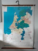 Oude Schoolkaart Nederland in kleur en zwart/wit, Antiek en Kunst, Antiek | Schoolplaten, Ophalen
