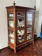 Biedermeier vitrinekast, Ophalen