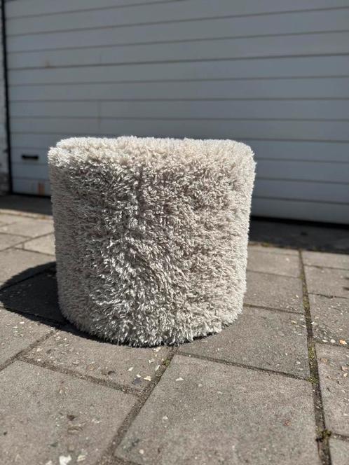 Poef – Zacht, Stijlvol & Comfortabel | Ø52 cm x H45 cm, Huis en Inrichting, Banken | Voetenbanken en Poefen, Nieuw, 50 tot 75 cm