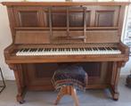 Antieke piano., Muziek en Instrumenten, Ophalen, Gebruikt, Bruin, Piano