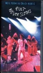 VHS Neil Young & Crazy Horse ‎- Rust Never Sleeps, Cd's en Dvd's, Vanaf 6 jaar, Ophalen of Verzenden, Gebruikt, Muziek en Concerten