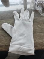 Katoenen witte handschoenen, Handschoenen, Ophalen