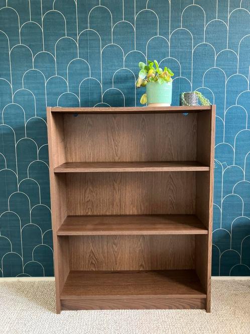 Halfhoge Ikea Billy boekenkast bruin essen in goede staat, Huis en Inrichting, Kasten | Boekenkasten, Zo goed als nieuw, 50 tot 100 cm