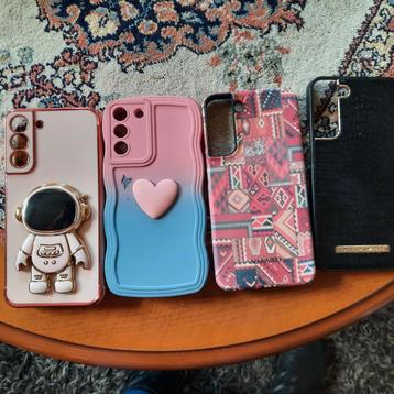 4 stuks hoesjes voor een Samsung S22 plus en 1 Ultra. beschikbaar voor biedingen