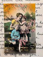 Moeder met dochter en zoon (KK), Verzamelen, Ophalen of Verzenden, 1920 tot 1940, Ongelopen, Kinderen