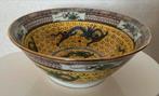 Antieke Chinese schaal met Draken, Ophalen of Verzenden