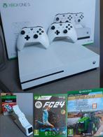 Xbox One S 1TB + 2 Controllers + 2 Games!, Spelcomputers en Games, Spelcomputers | Xbox One, Met games, Met 2 controllers, Xbox One S