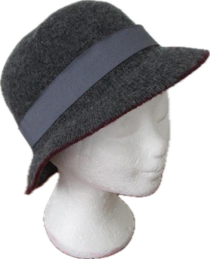 Hoedje About grijs, Kleding | Dames, Hoeden en Petten, Nieuw, Hoed, One size fits all, Verzenden