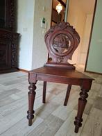 Houten stoeltje, Ophalen