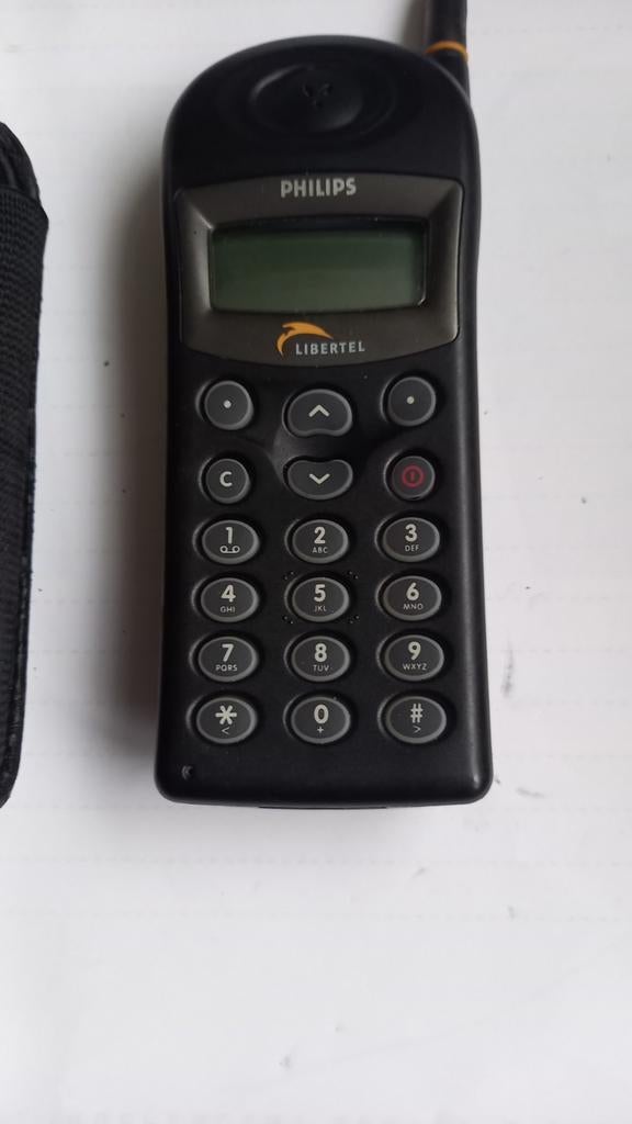 Oude Philips Libertel met hoes en handleiding, Gebruikt, Geen camera, Ophalen of Verzenden, Klassiek of Candybar
