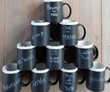 Nieuw beker met krijtje. Meerdere beschikbaar  beschikbaar voor biedingen