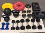 Losse verkoop van Dumbbells, kettlebells en halterschijven, Sport en Fitness, Ophalen, Zo goed als nieuw, Armen, Dumbbell