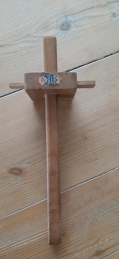 Antiek Nooitgedacht kruishout met spie, Doe-het-zelf en Verbouw, Gereedschap | Handgereedschap, Gebruikt, Ophalen of Verzenden