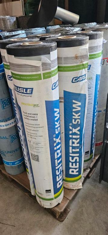 Resitrix SKW  full bond 10m  2.5mm dik  ,en dakleer beschikbaar voor biedingen