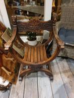 Antieke houten stoel met gesneden details dagobert, Antiek en Kunst, Ophalen of Verzenden