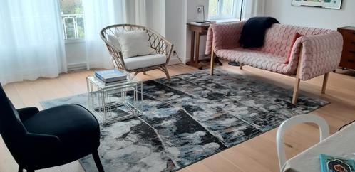 tapijt vloerkleed limited edition van kunstenaar, Huis en Inrichting, Stoffering | Tapijten en Kleden, Zo goed als nieuw, 200 cm of meer