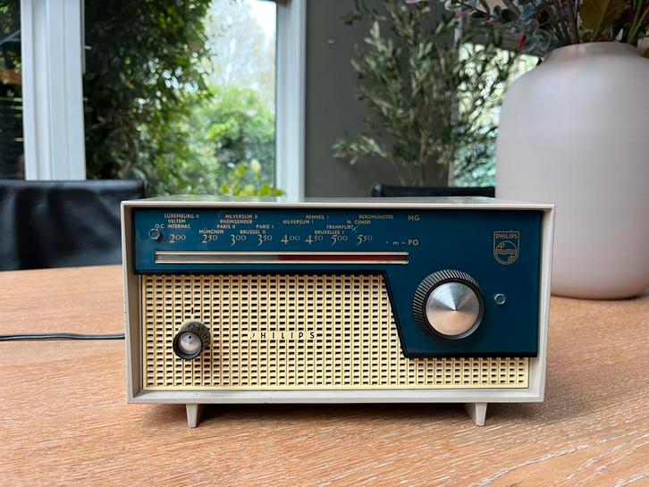 Oude Retro Philips radio A76970, Antiek en Kunst, Antiek | Tv's en Audio, Ophalen of Verzenden