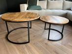 2 Teak Salon Tafels met Stalen Frame - Inschuifbaar, Huis en Inrichting, Tafels | Salontafels, Ophalen, Gebruikt, 50 tot 100 cm