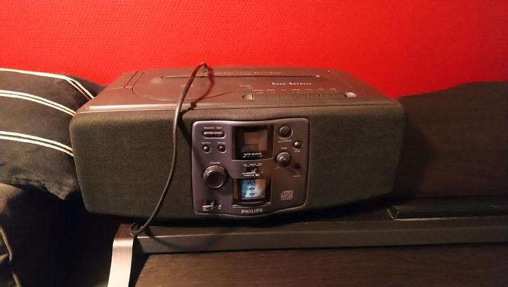 Oma's CD Speler - Zo goed als nieuw!, Audio, Tv en Foto, Cd-spelers, Zo goed als nieuw, Philips, Draagbaar, Met radio, Verzenden