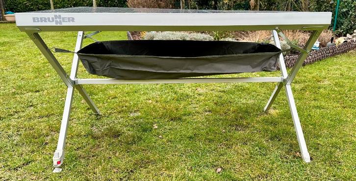 BRUNNER Tafel Titanium 4NG2 Anthraciet, Caravans en Kamperen, Kampeeraccessoires, Zo goed als nieuw, Ophalen