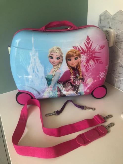 Disney Frozen Ride On meisjes kinderkoffer ABS rol zit 4 w, Sieraden, Tassen en Uiterlijk, Koffers, Zo goed als nieuw, Hard kunststof