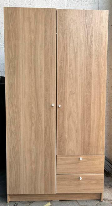 kast/ Kledinglast clothing closet beschikbaar voor biedingen